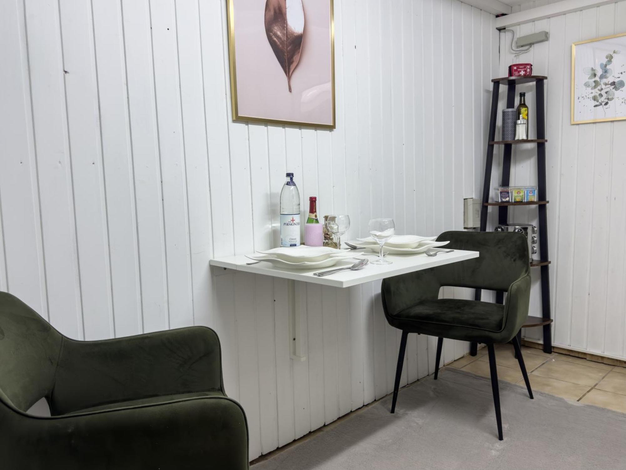 Souterrain Apartment Mit Eigenem Eingang Und Terasse Sarstedt Exterior foto